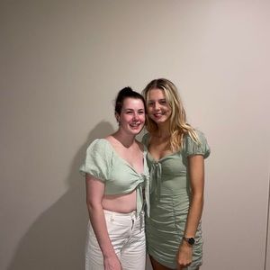 Meet your Posher, Destiny